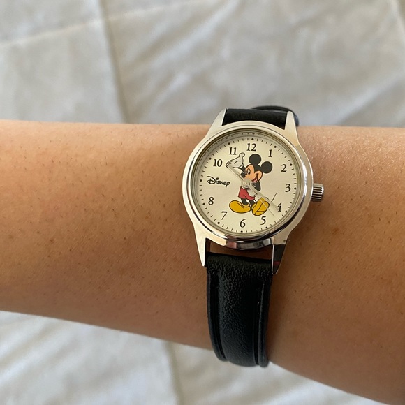 Disney Accessories - 🕰 Vintage 1990’s Mickey Mouse Disney SII Marketing International Watch 🕰
